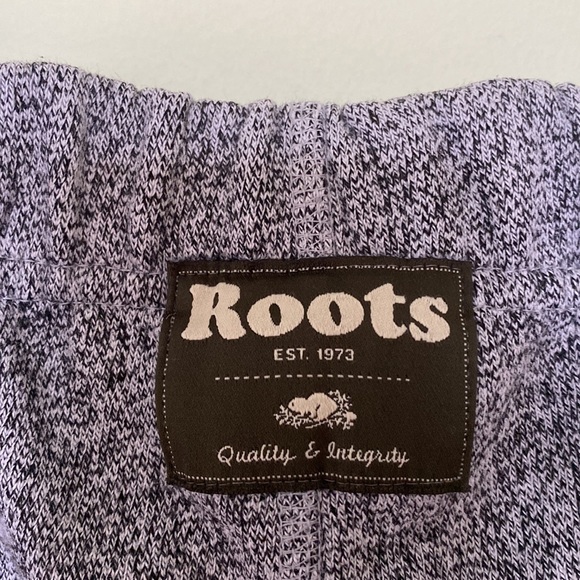Roots sweatpants used, size small - Picture 5 of 5